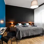 Apartamenty Black&White
