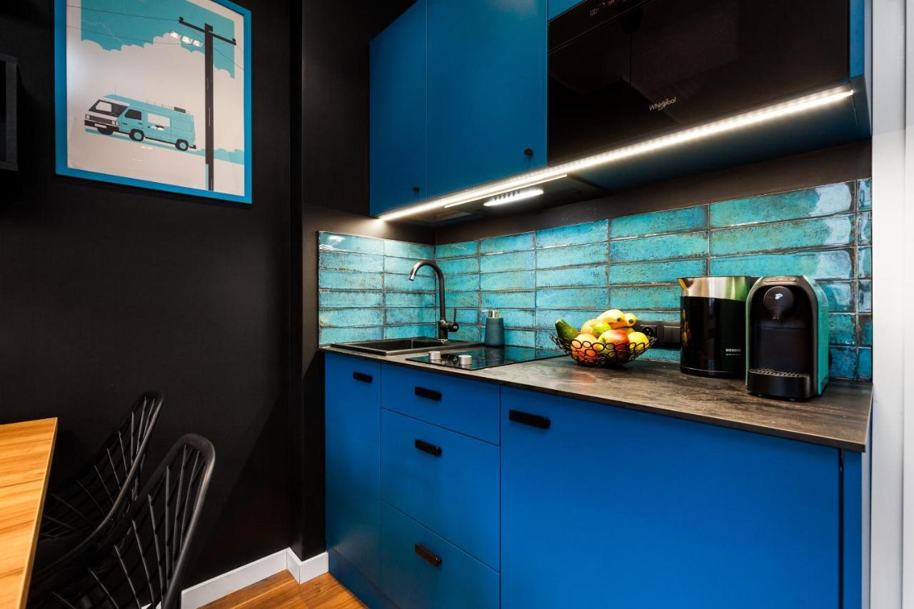Black&white Apartment *