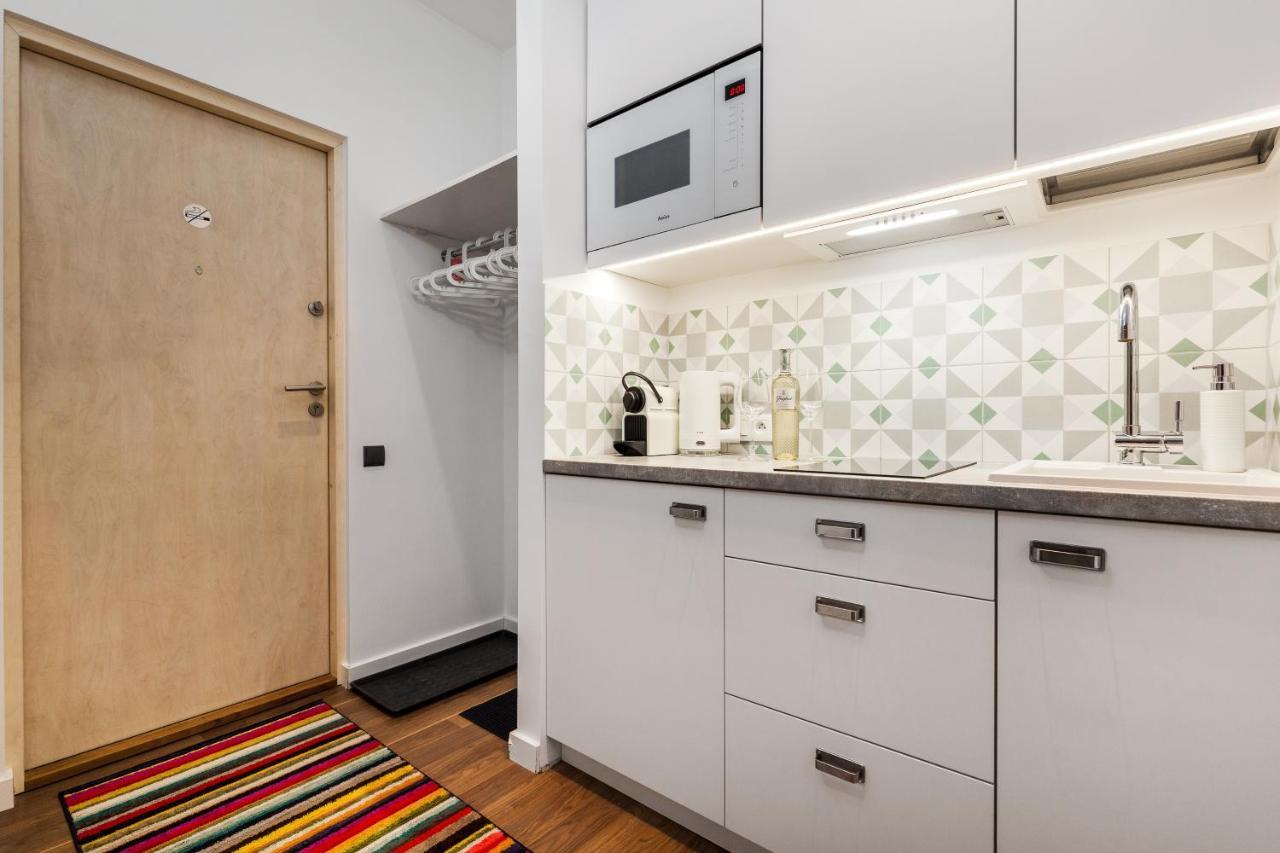 Black&white Apartment *