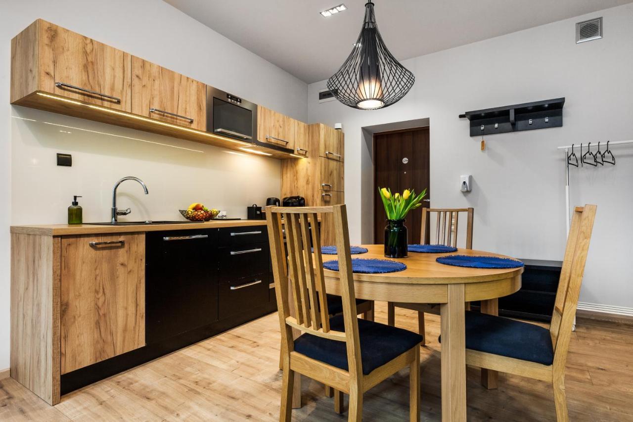 Black&white Apartment *